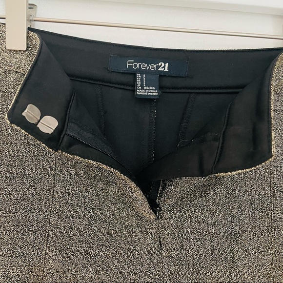 F21 Gold & Black Glittering Metallic Shorts - Picture 5 of 9
